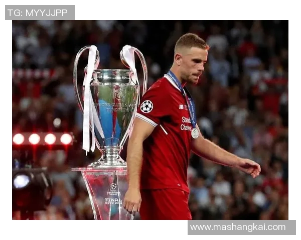 足球亨德森穿几号球衣揭秘他在赛场上的独特地位与贡献 足球亨德森穿几号球衣揭秘他在赛场上的独特地位与贡献