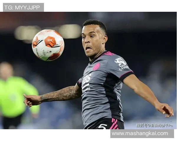 足球球星退场动画设计：打造属于他们的荣耀时刻与告别仪式