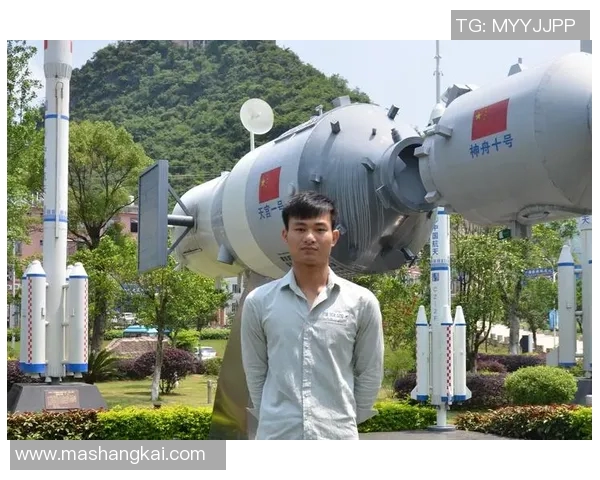 退役后依然闪耀赛场之外的他用智慧与激情书写人生新篇章